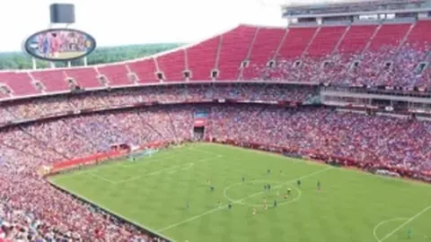 沙特王室豪送球員每人950萬元人名幣勞斯萊斯豪车